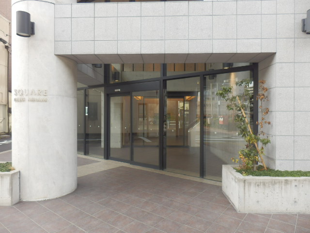 22/29 エントランス