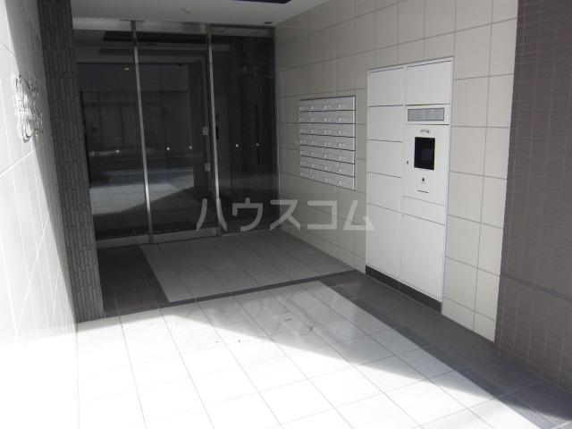 21/29 エントランス