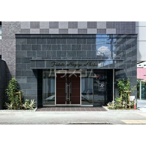 2/8 エントランス