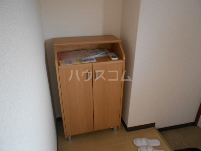 23/30 エントランス