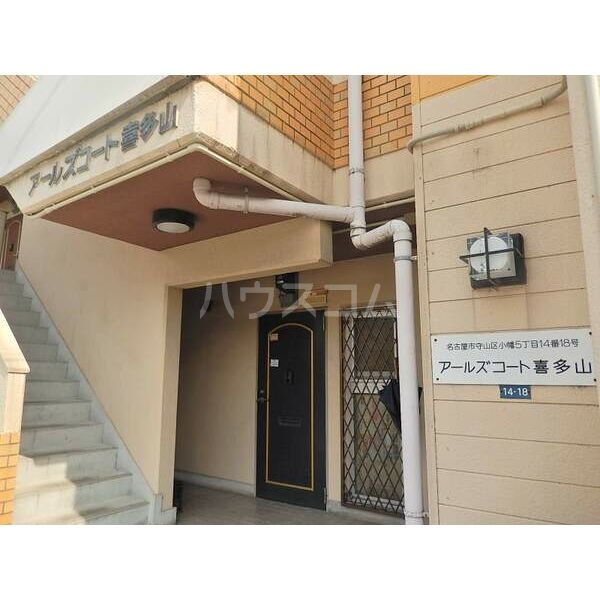 16/26 エントランス