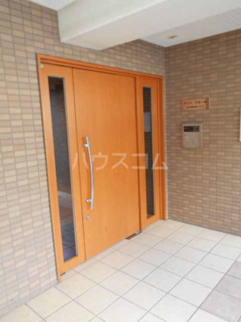 2/11 エントランス