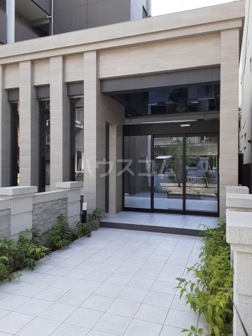 15/17 エントランス