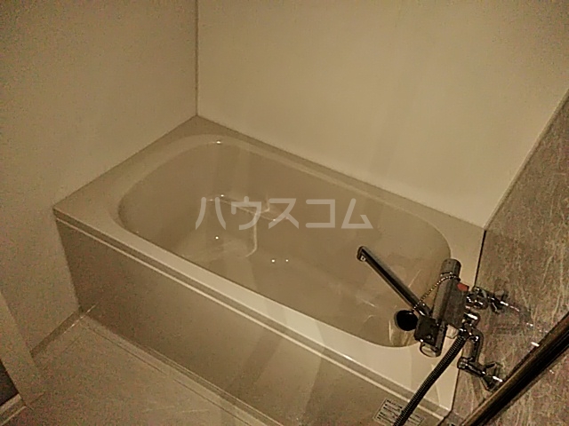 16/30 浴室