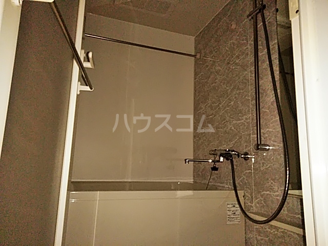17/30 浴室