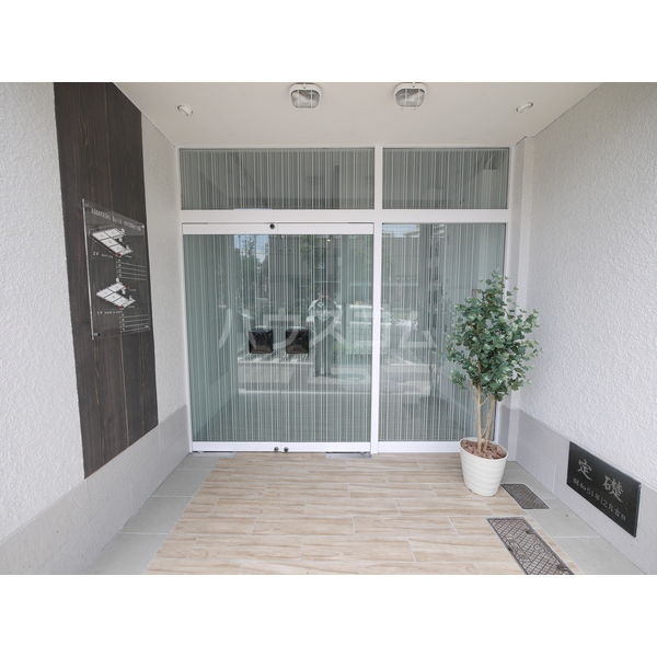 2/6 エントランス