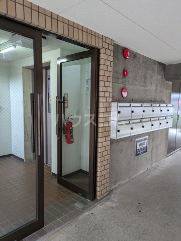 17/21 エントランス