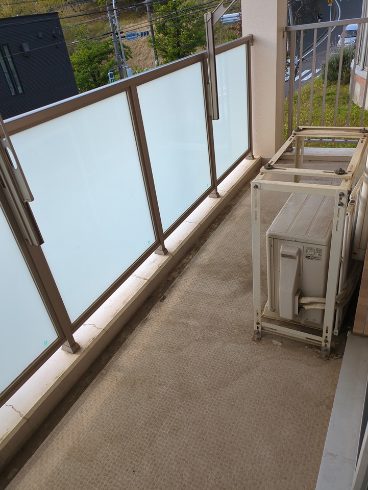 19/28 バルコニー