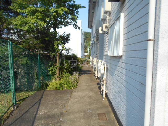 23/30 エントランス