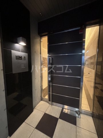 17/24 エントランス