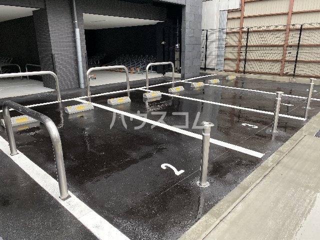 20/28 駐車場