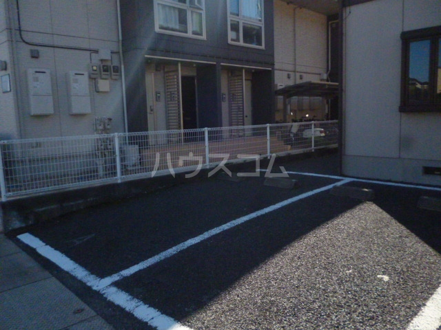 22/29 駐車場