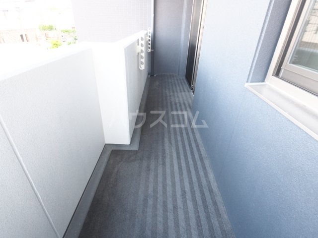25/30 バルコニー