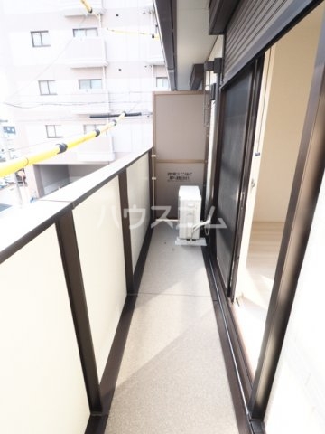 23/30 バルコニー