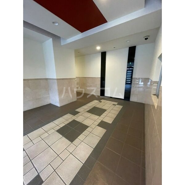 14/23 エントランス