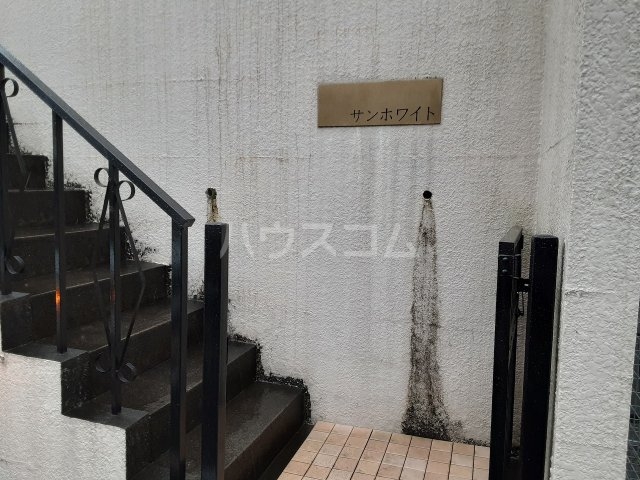 29/30 エントランス