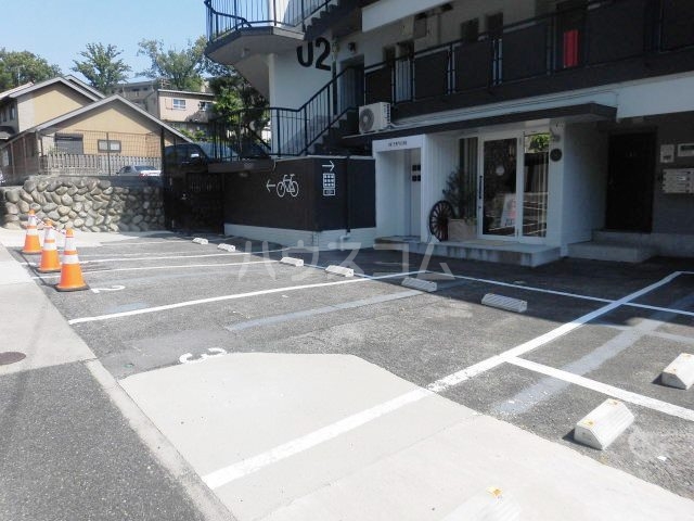 17/27 駐車場