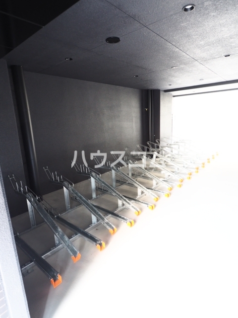 21/26 駐車場