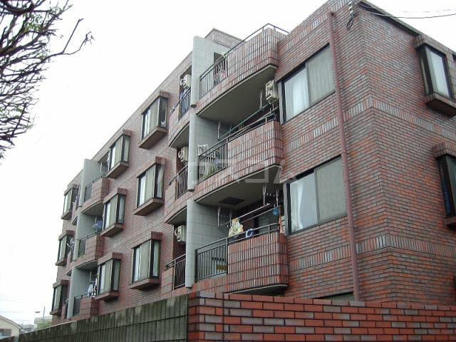 アベニール桑田の外観