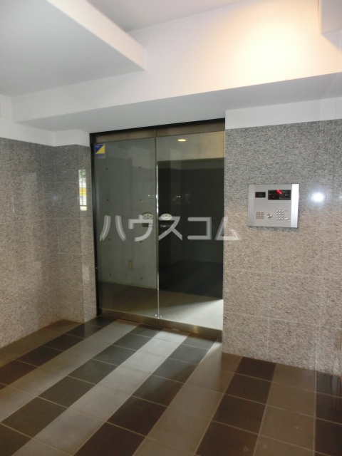 20/28 エントランス