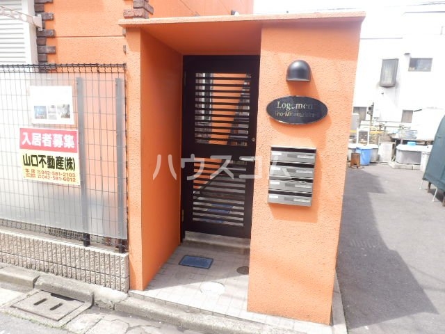 22/25 エントランス