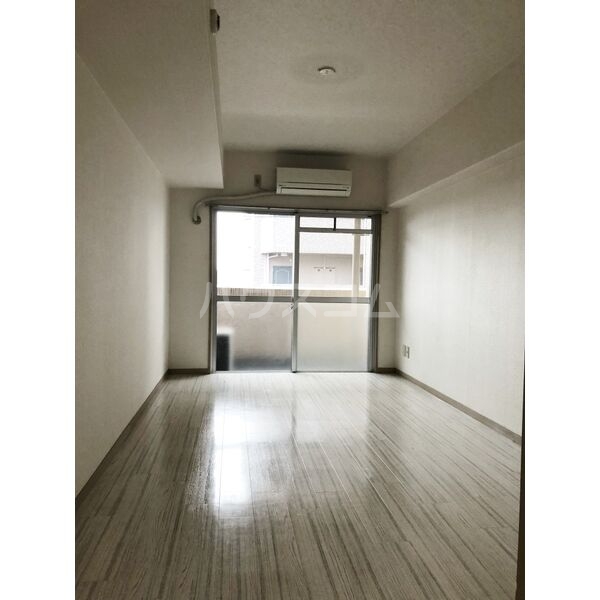 13/21 バルコニー