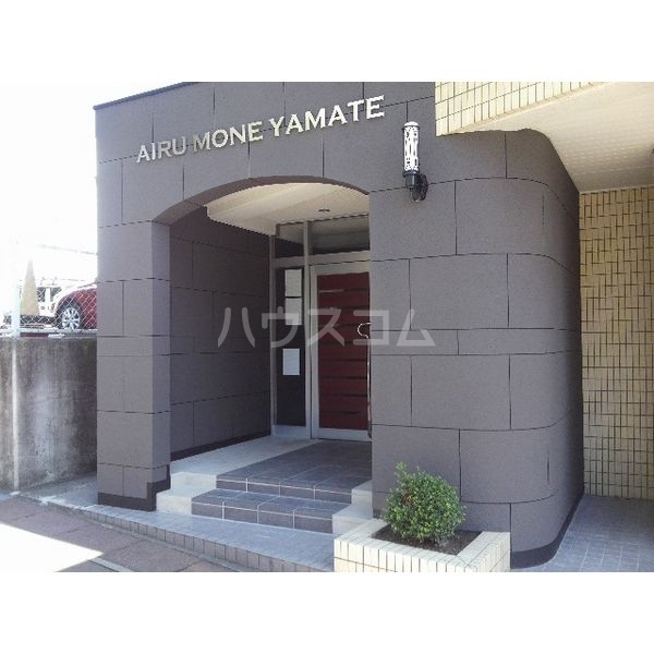 16/21 エントランス