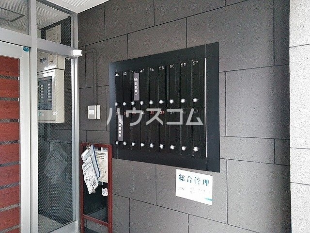 14/20 エントランス