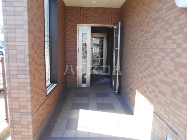 19/22 エントランス