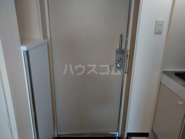 14/30 玄関