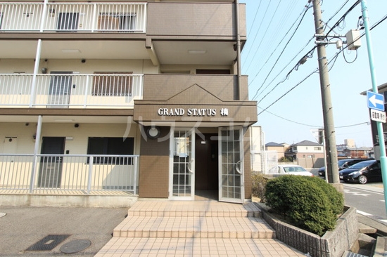 15/22 エントランス