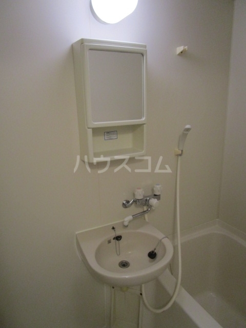 13/30 洗面