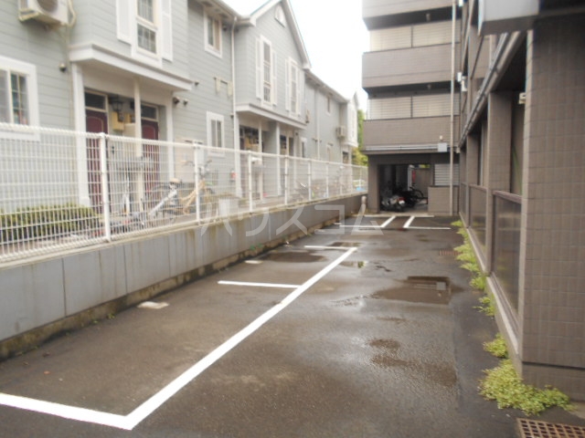 22/30 駐車場