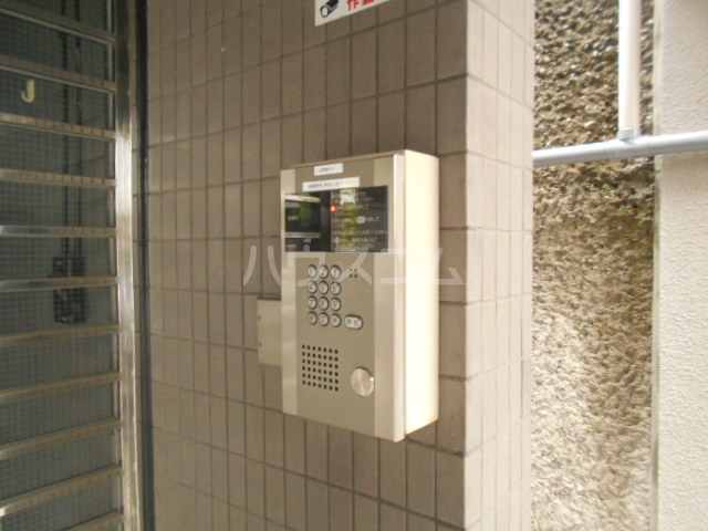 20/29 エントランス