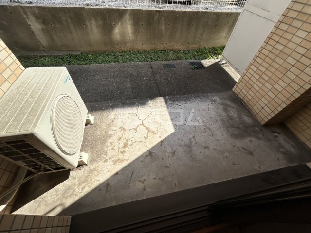 20/28 バルコニー