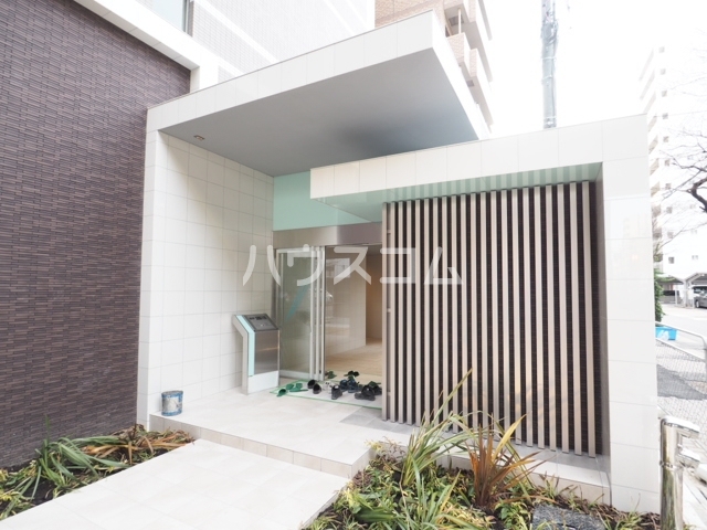 18/22 エントランス