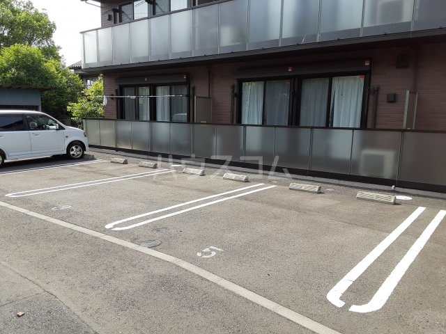 4/5 駐車場
