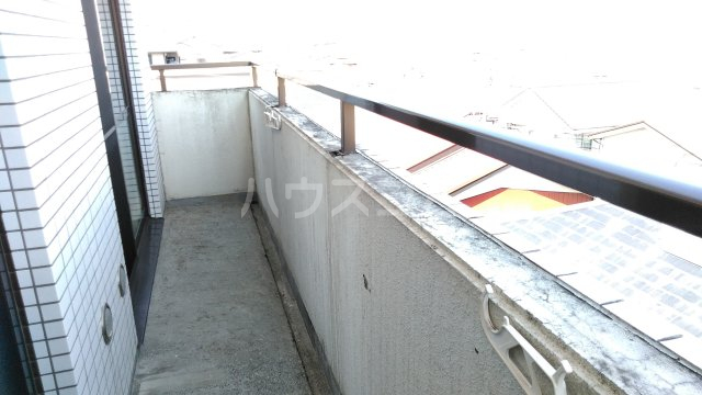 16/23 バルコニー