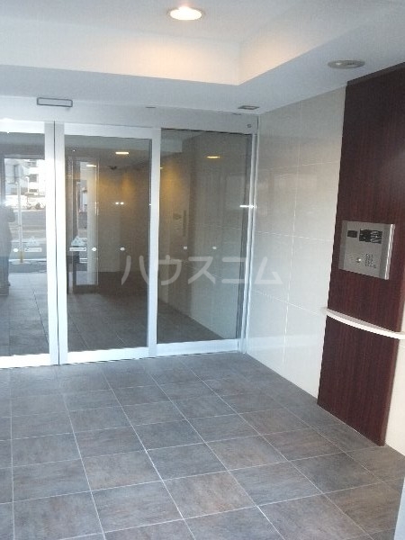 15/26 エントランス