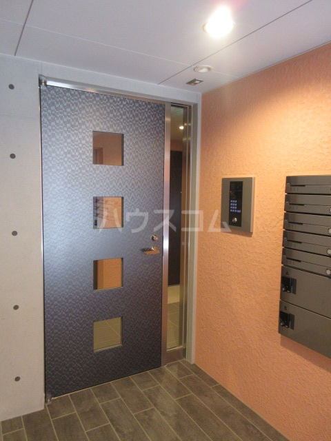 20/24 エントランス