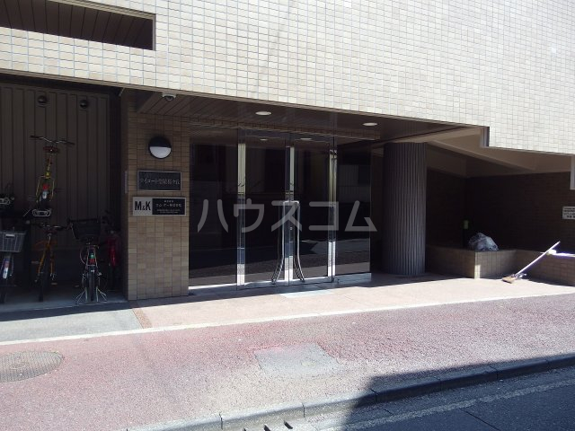 22/30 エントランス