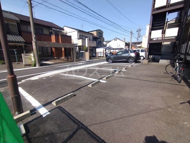 21/25 駐車場