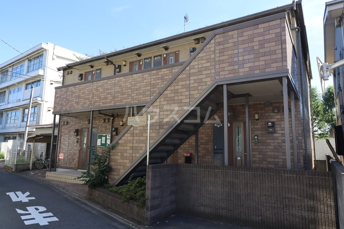 17/27 エントランス