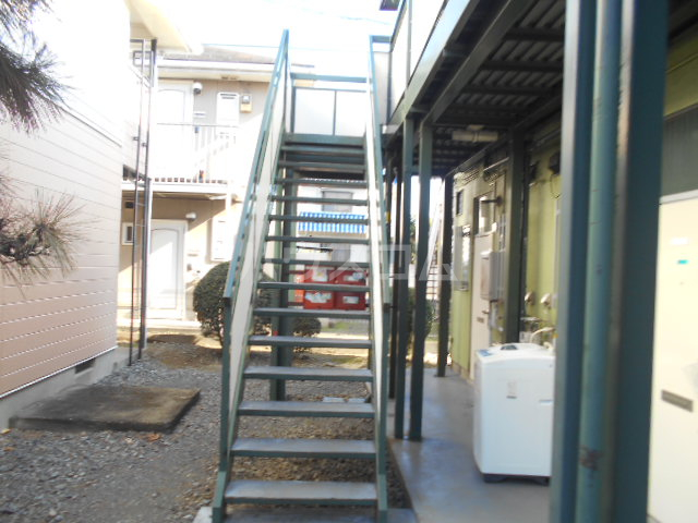 22/30 エントランス