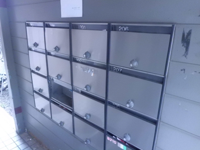 28/30 エントランス