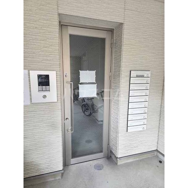 13/20 エントランス