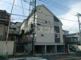 20/30 エントランス