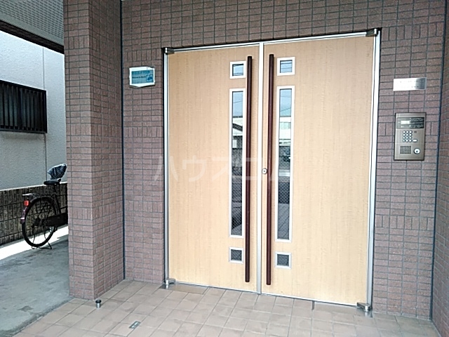 2/11 エントランス