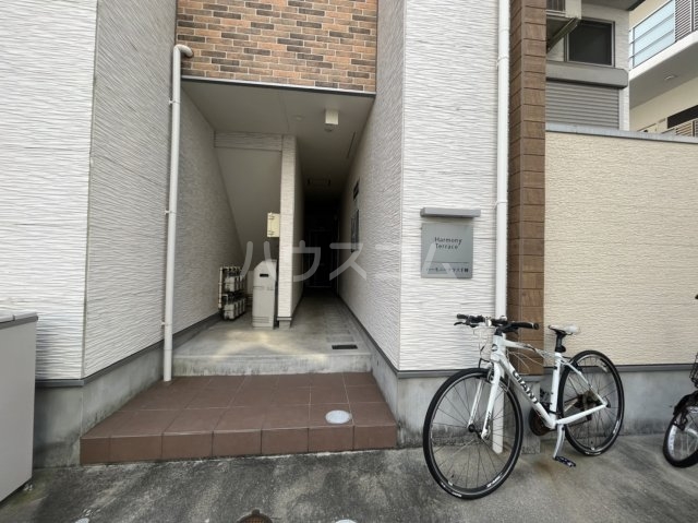 14/19 エントランス