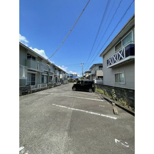 18/26 駐車場